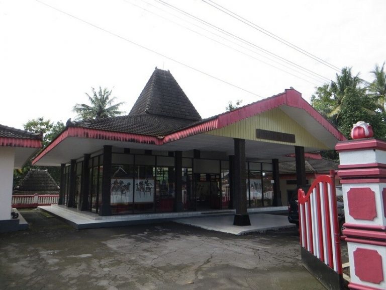 Museum Wayang Indonesia, Wuryantoro
